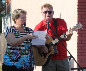 Roy & wife 